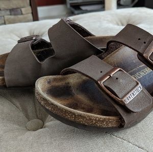 Youth Birkenstocks